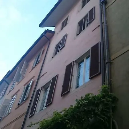 Апартаменты Ugo Art Lodge Classic *